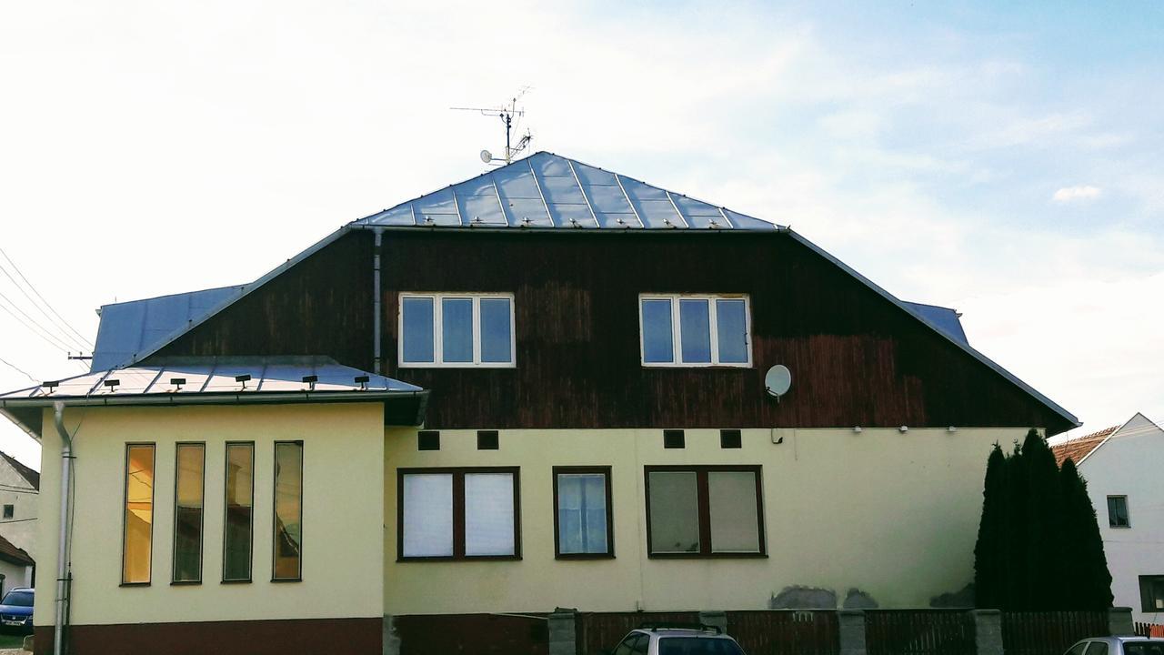 Apartman Rozsochyアパートメント エクステリア 写真