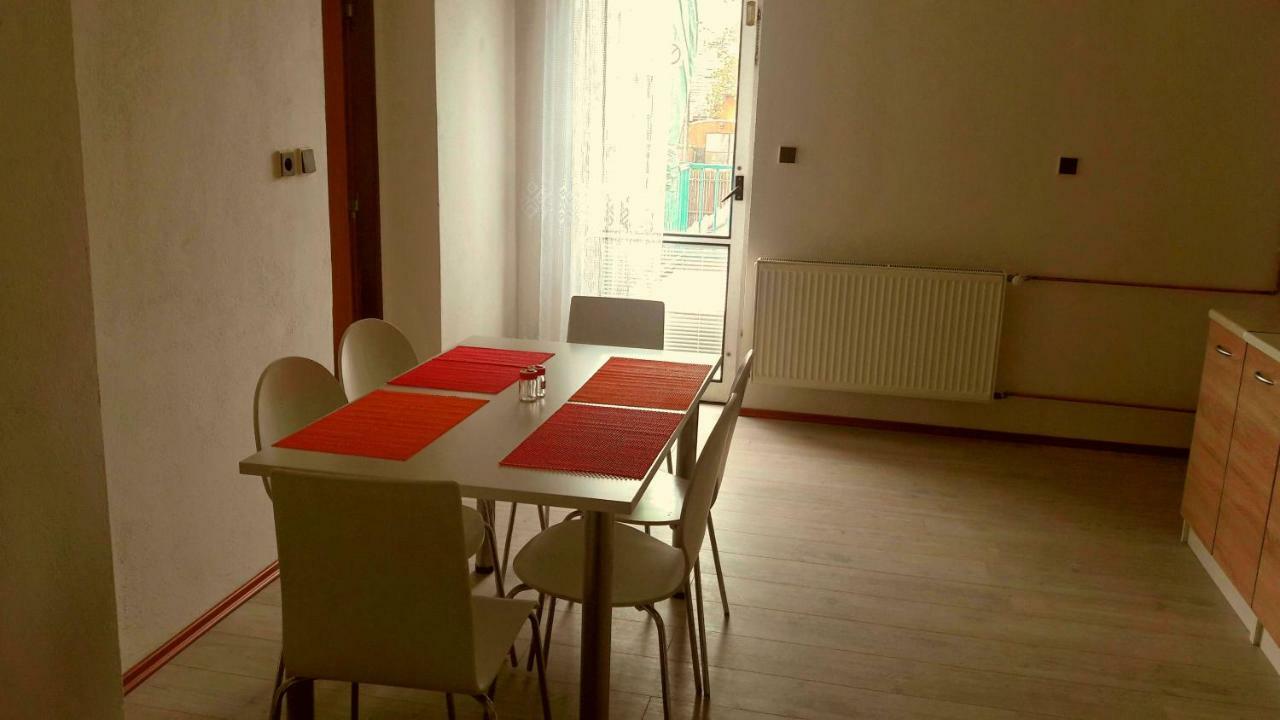Apartman Rozsochyアパートメント エクステリア 写真
