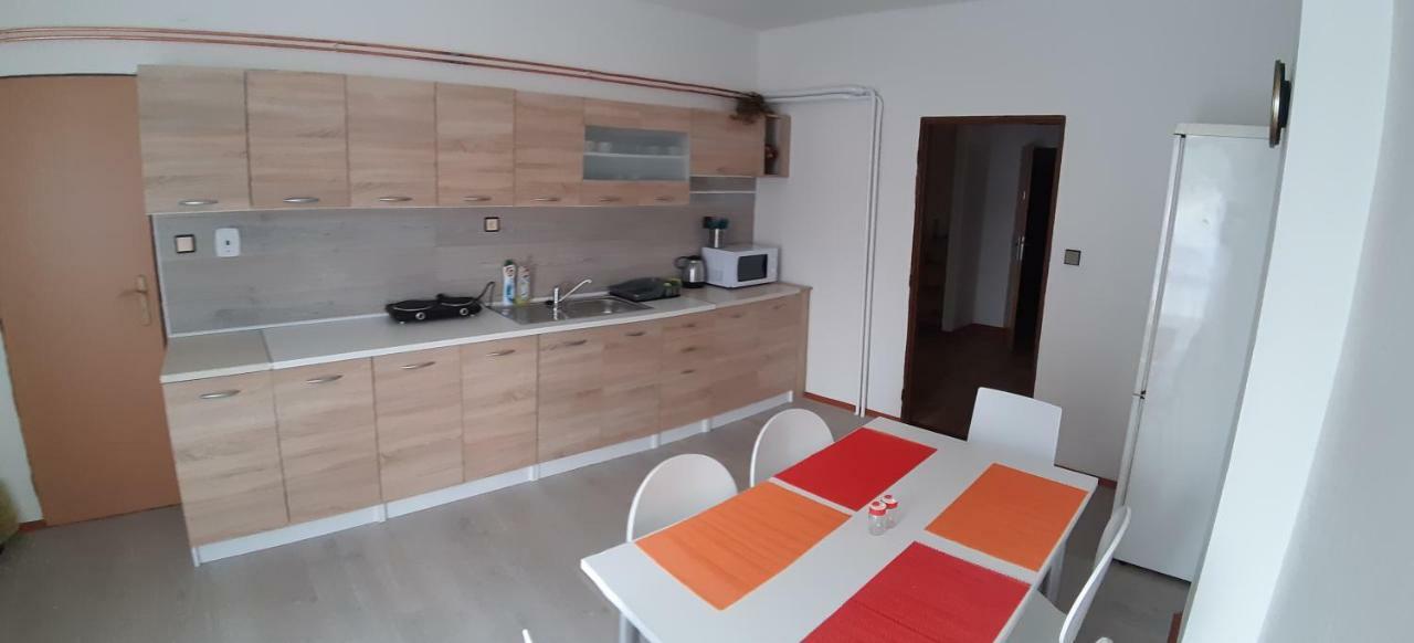 Apartman Rozsochyアパートメント エクステリア 写真